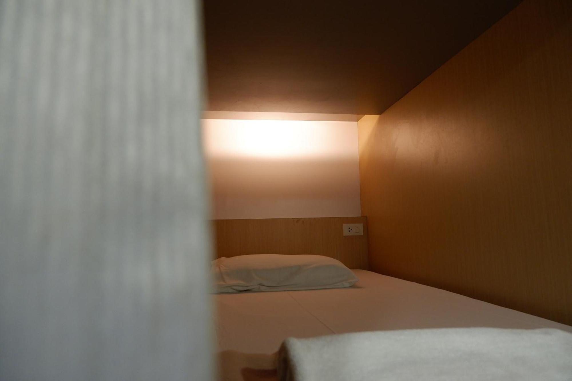 18 Coins Budget Hotel Паттайя Номер фото