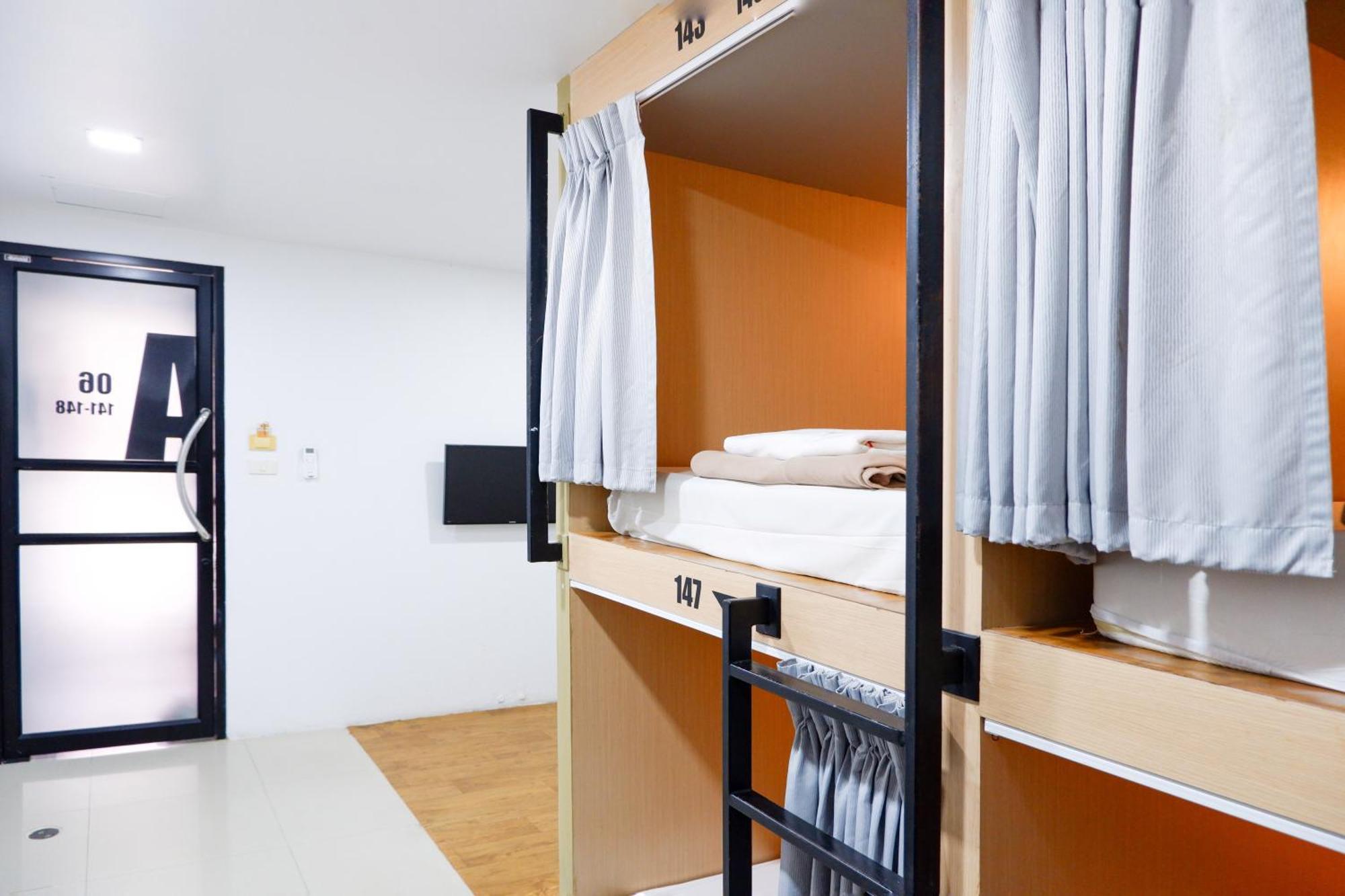 18 Coins Budget Hotel Паттайя Номер фото