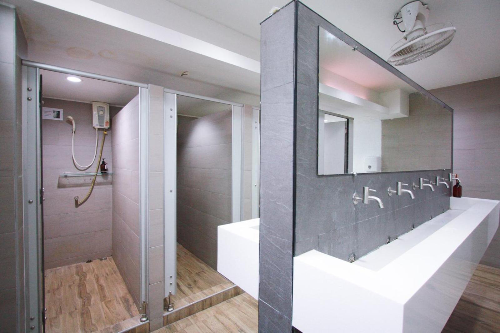18 Coins Budget Hotel Паттайя Номер фото