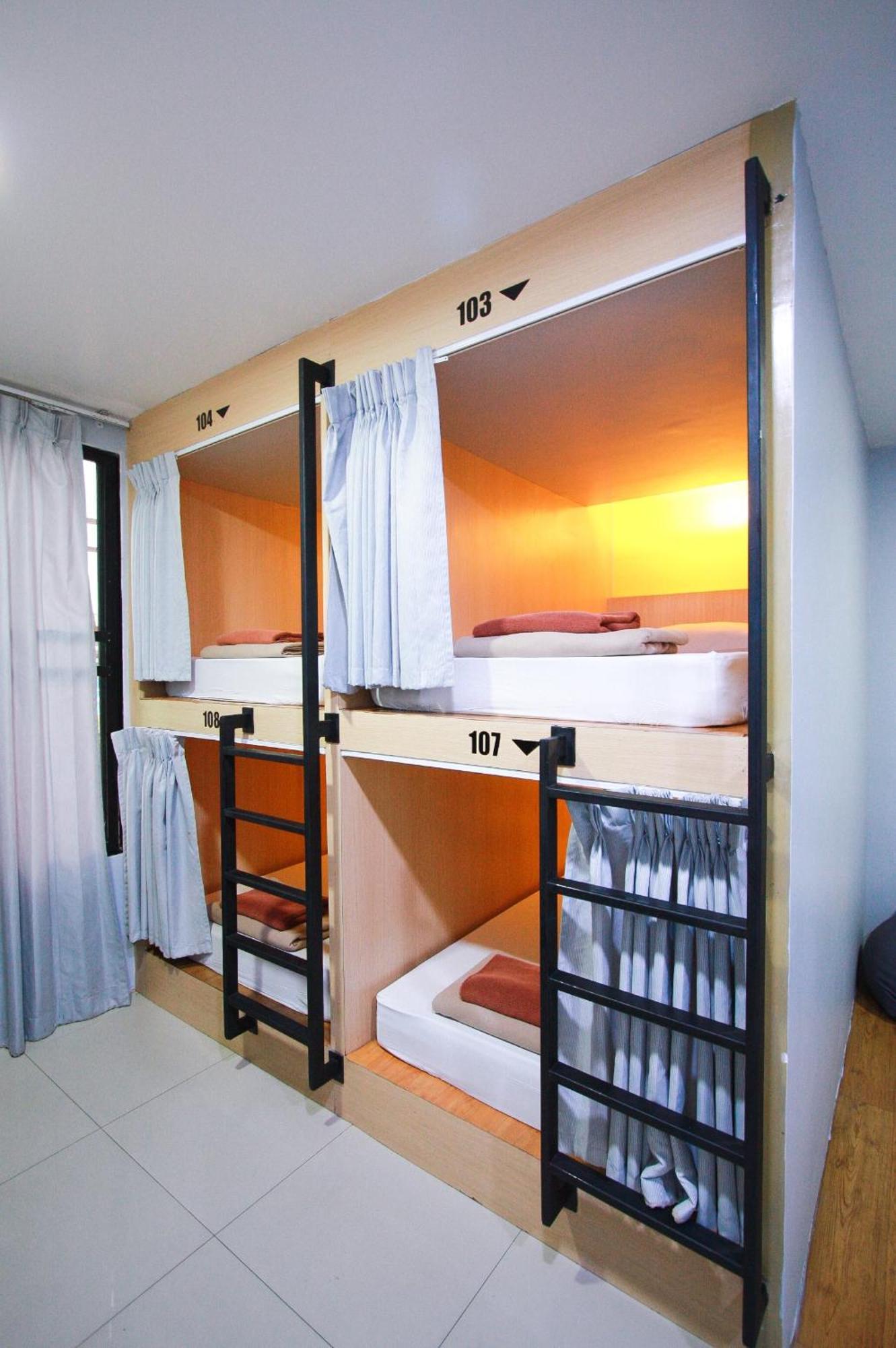 18 Coins Budget Hotel Паттайя Номер фото